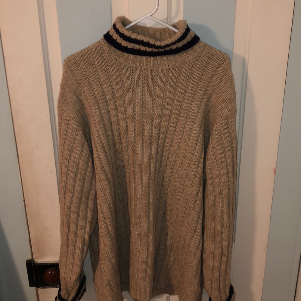 Vineyard vines lambs wool turtleneck